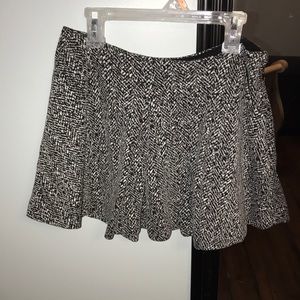 Skirt with pockets